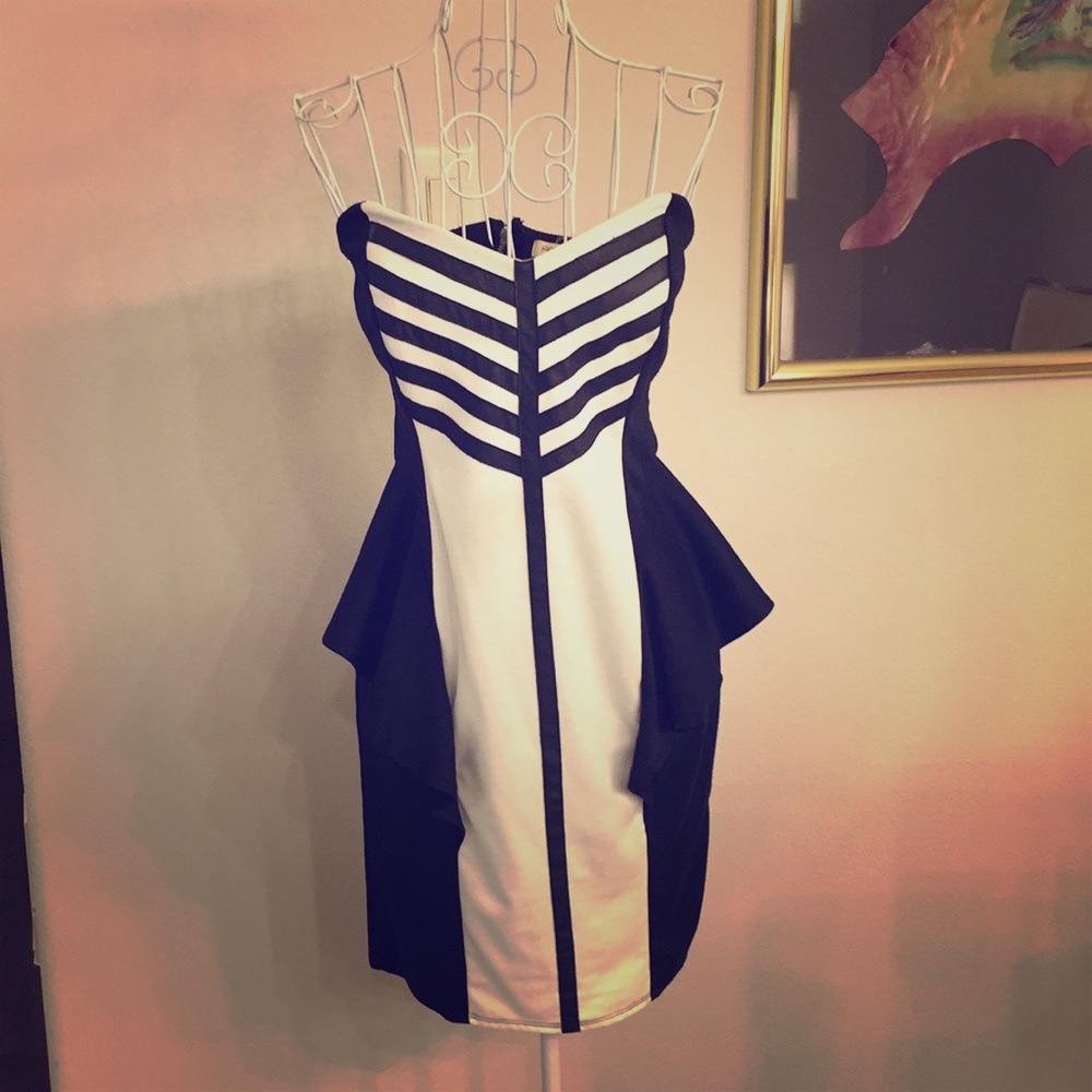 Arden B, Black/white, strapless cocktail dress, M